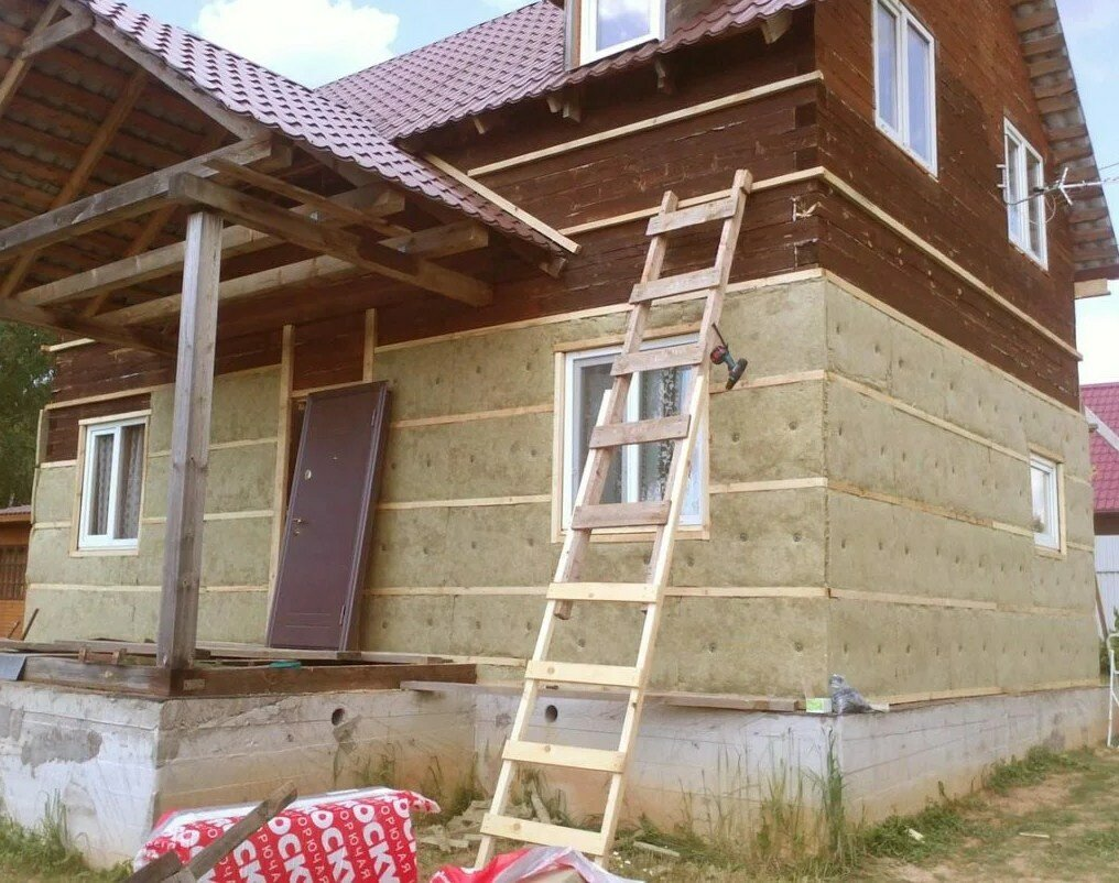 Утепление дачного дома снаружи и изнутри