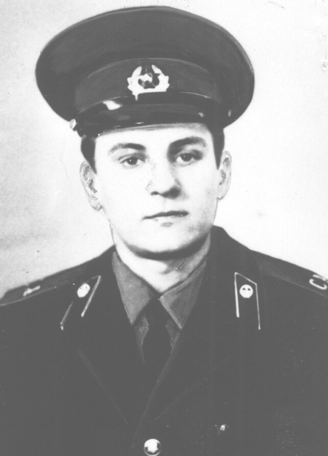 ФЕДОРОВ Василий Еремеевич, рядовой, род. в 1963 в станице Джантырь Астраханского р-на Целиногр. обл. Казахской ССР. Русский. Призван 9.11.82 Астраханским РВК. В Республике Афганистан с января 1983. Пропал без вести 10.6.1983 в провинции Парван.