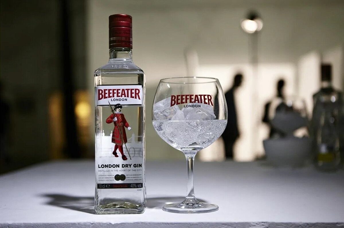 Лондонский сухой джин.