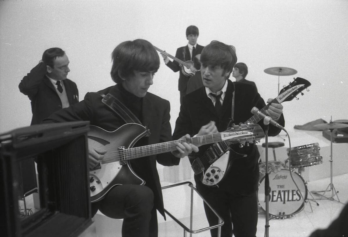 George Harrison и John Lennon 