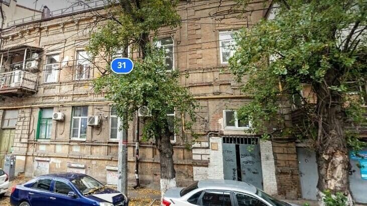     В Ростове объявлен аукцион на покупку старинных зданий в Доломановском переулке и на улице Московской, сообщается на сайте городской администрации.