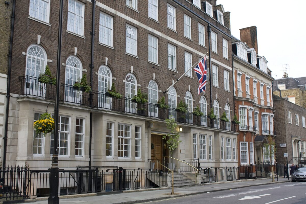 Harley Street в Лондоне, на которой расположены самые дорогие клиники