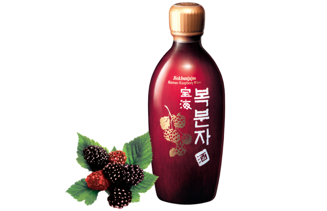 Vin корея. Корейские напитки. Цветочное вино Корея. Корейское вино. Корейский ликер.