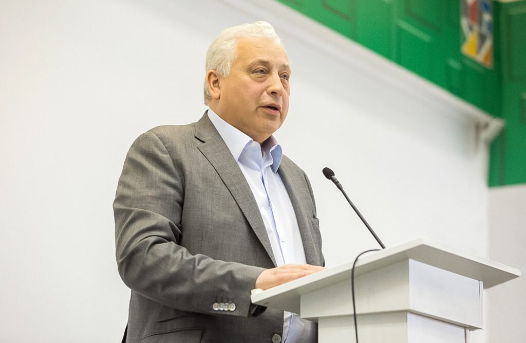 Куратор реформы здравоохранения в Москве, вице-мэр Леонид Печатников. Фото: Mos.ru