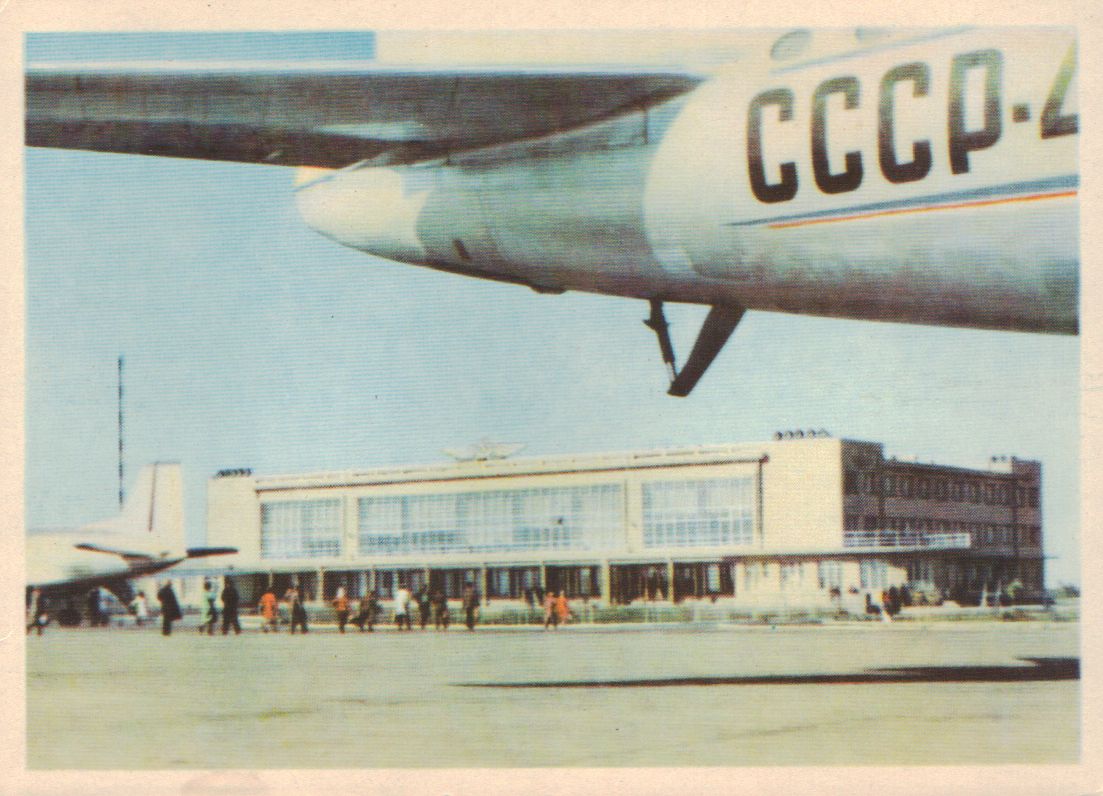 Одесский аэропорт. Его история началась с 1924 года, а ныне данный аэропорт обладает статусом международного.