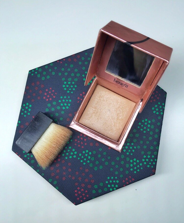 Dandelion Twinkle  Benefit.  Pro.Beauty ©