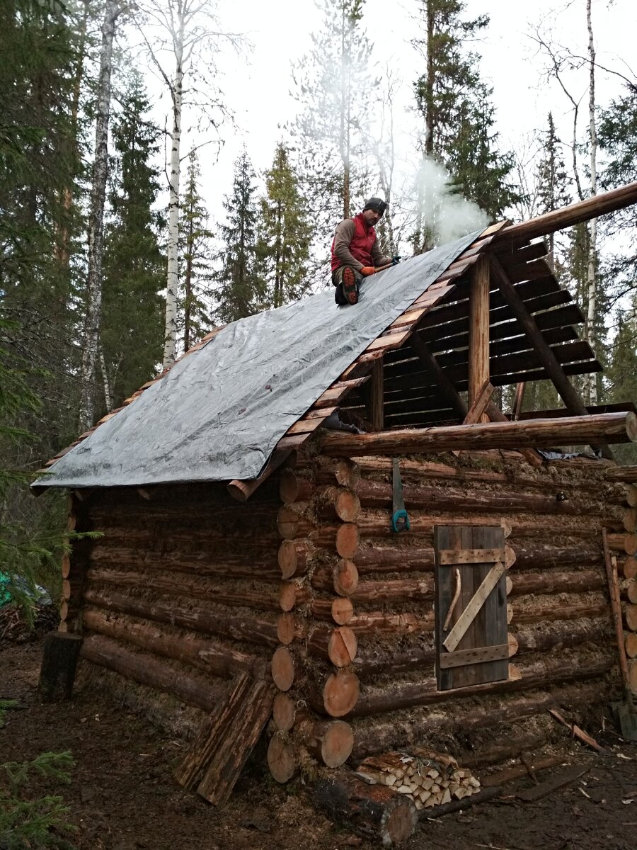 Зимовье в сибирской тайге