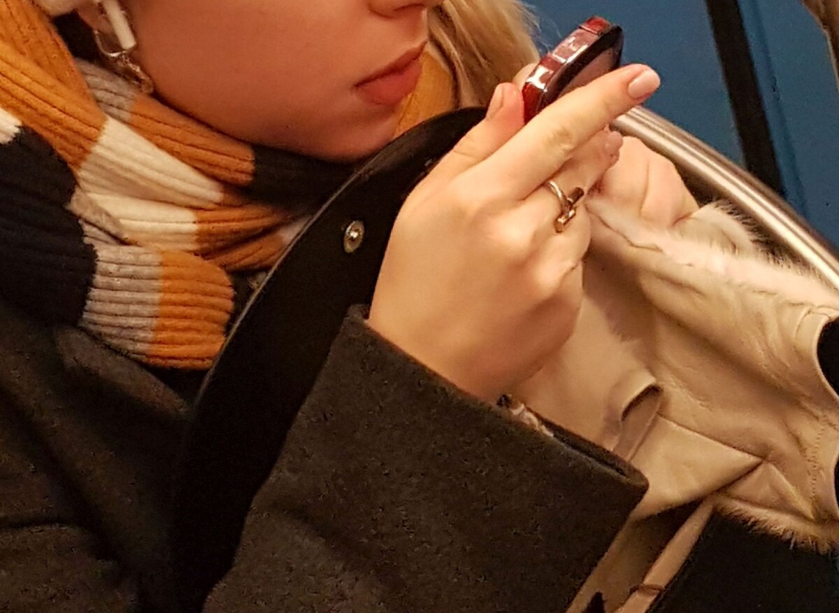 А теперь можно и губки подвести