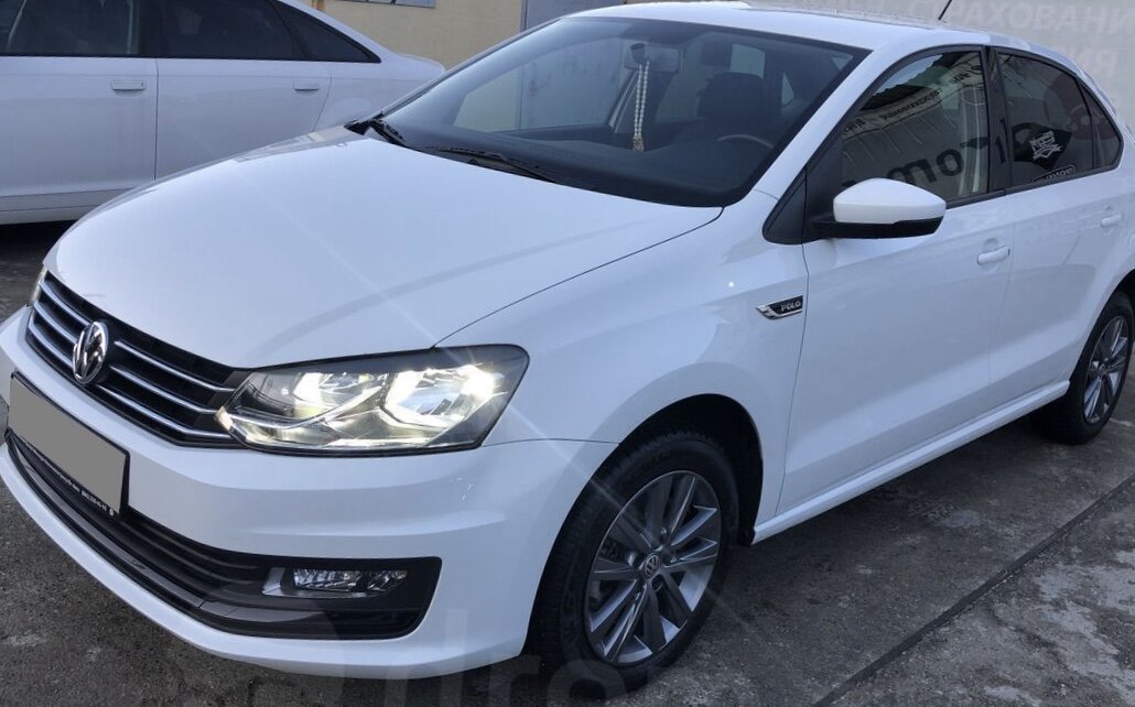 Volkswagen Polo sedan connect