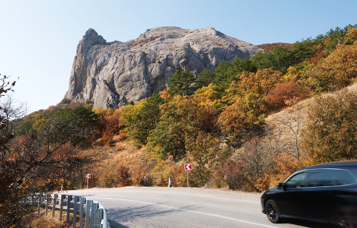 дорога в Новый свет, полуостров Крым . Фотография сделана 20 октября 2019 года