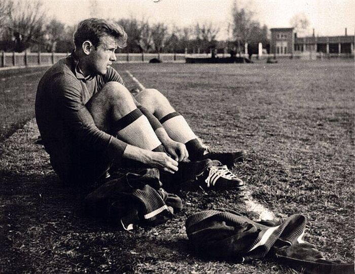 Молодой Стрельцов 