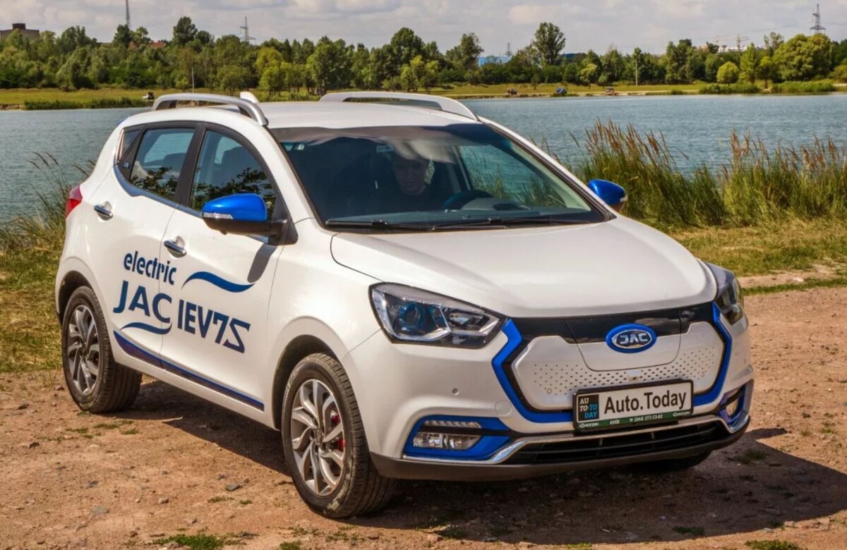 JAC iEV7S