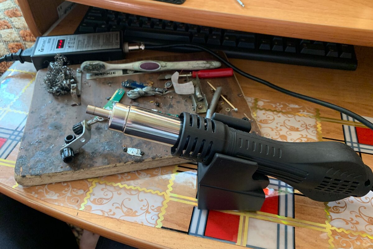 Паяльный фен, который я заказал с Китая.