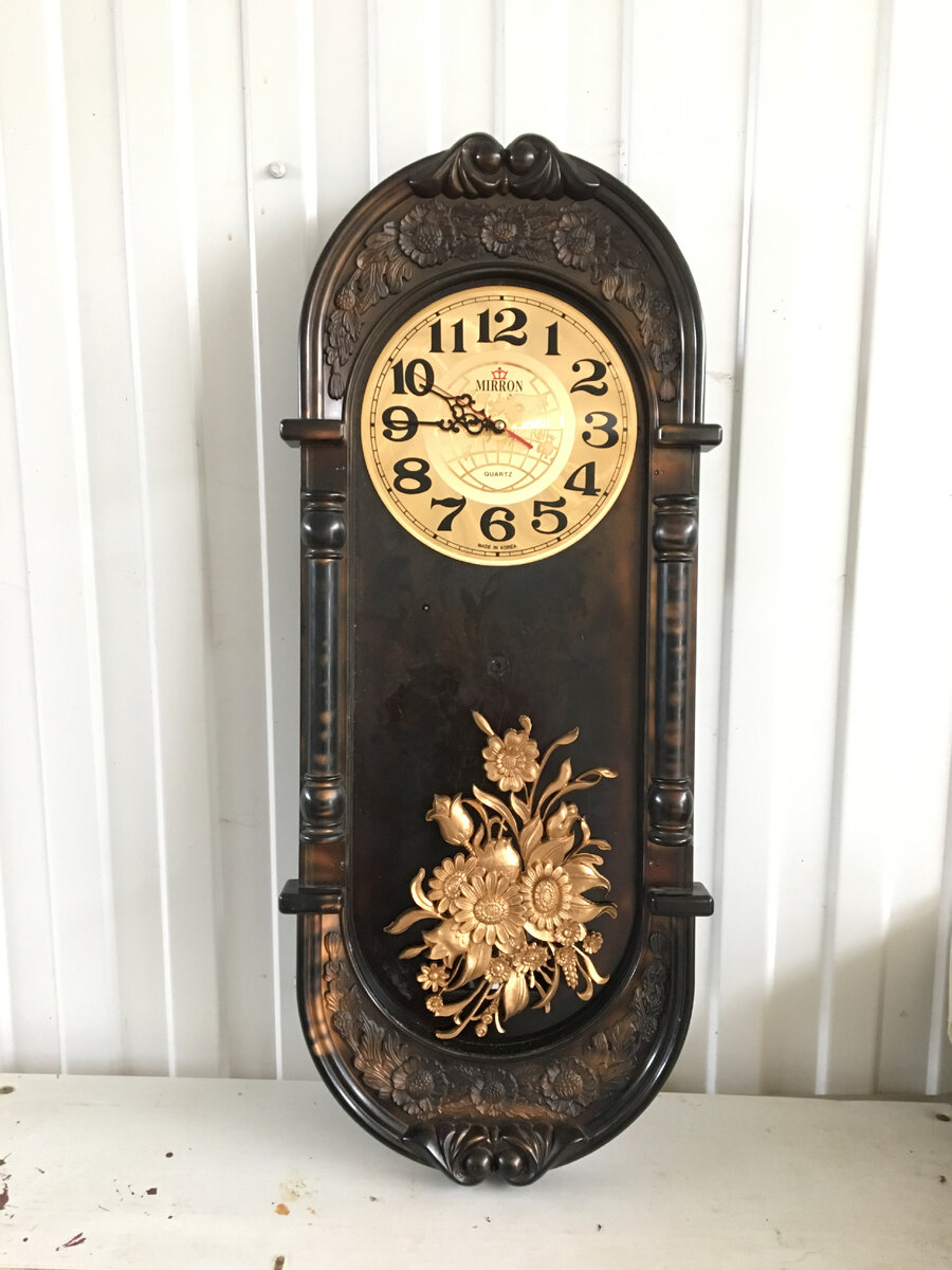 подготовила часы к покраске, убрав всё лишнее