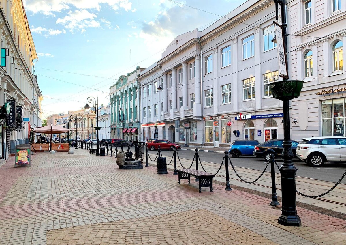 Улицы нижнего новгорода список. Рождественская улица Нижний Новгород. Рождественская улица Нижний Новгород достопримечательности. Рождественская улица Нижний Новгород памятник. Нижний Новгород Арбат.