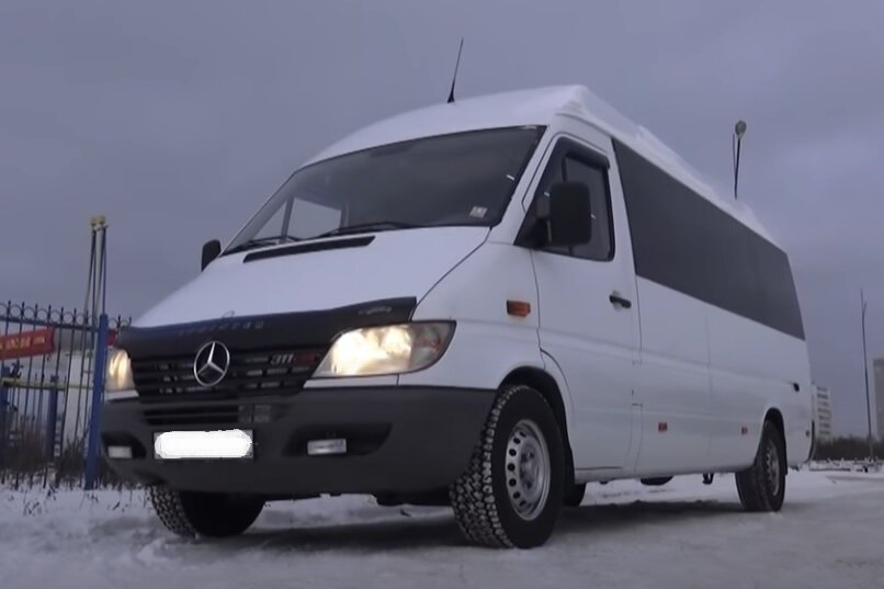 Mercedes-Benz Sprinter. Скриншот из видео. Используется и распространяется бесплатно по лицензии https://www.youtube.com/t/terms