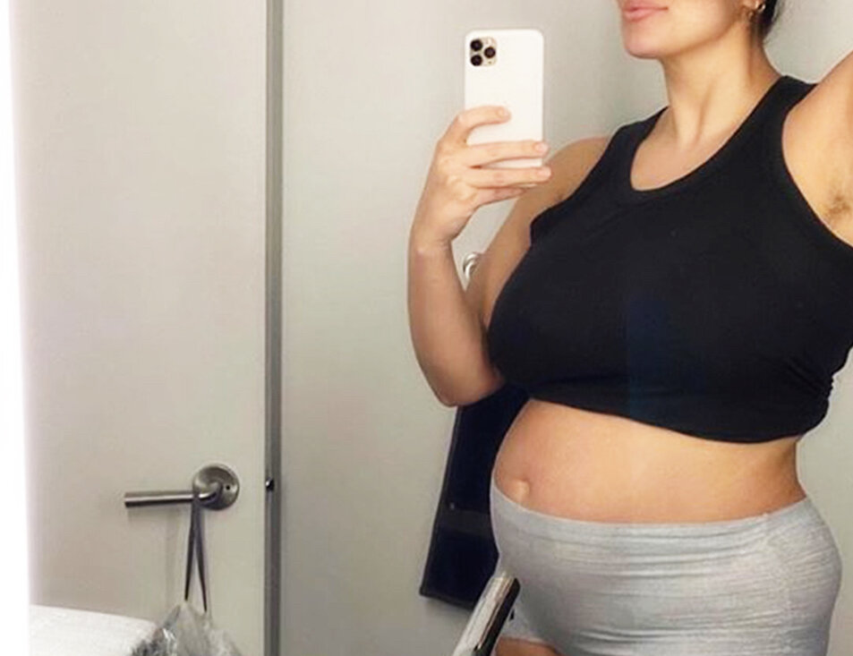 После родов очень меняется тело женщины, особенно в области живота и груди