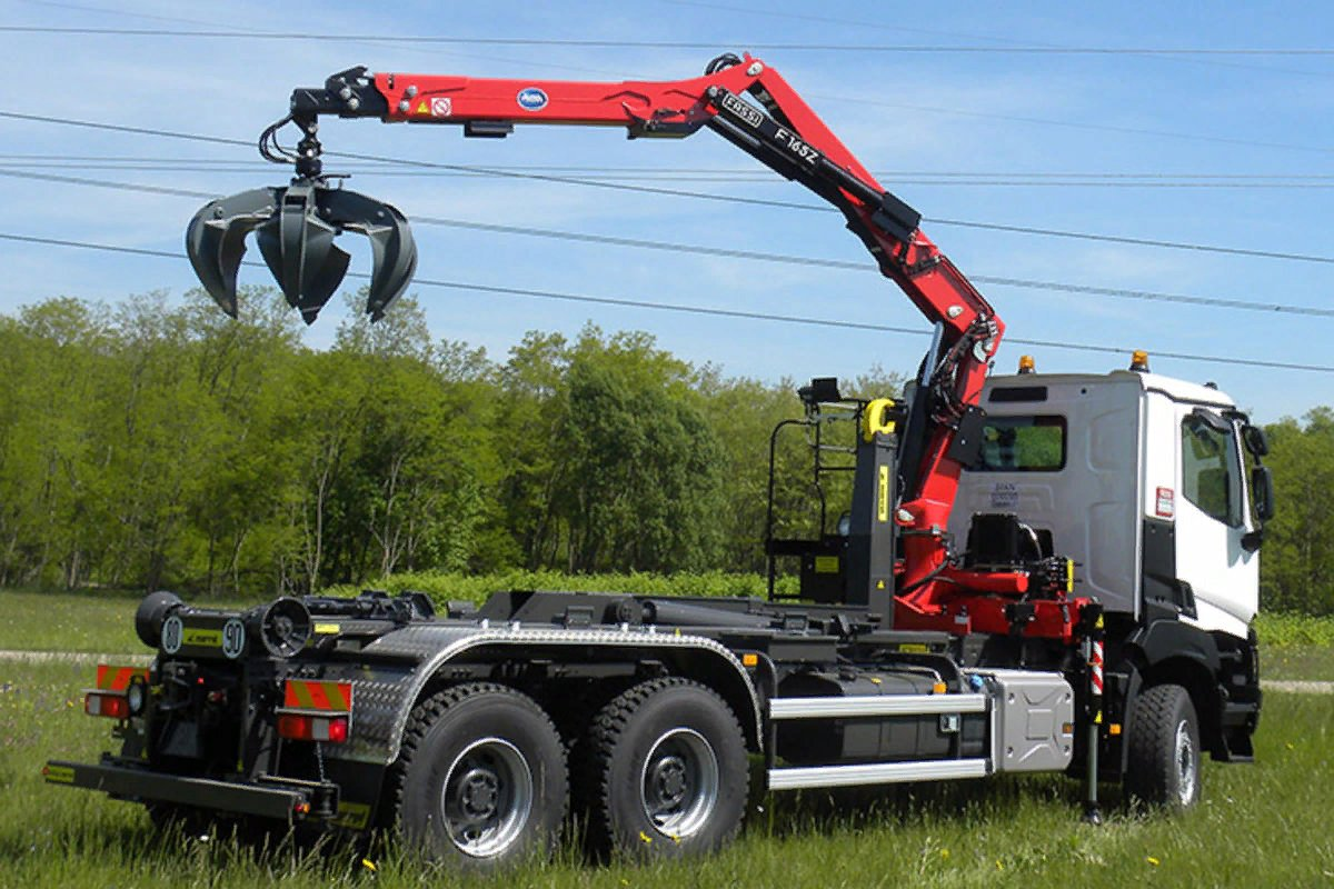 Кму это. Гидроманипулятор Фасси. Манипулятор Fassi 310. Гидравлические краны-манипуляторы Fassi. Кран манипулятор Fassi f5.2.