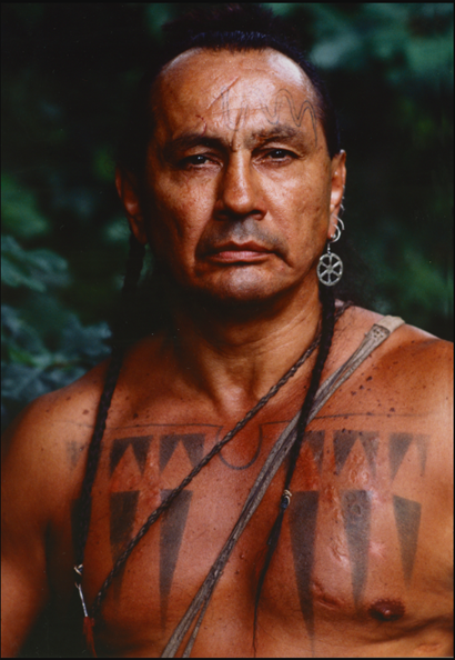 Активист Движения американских индейцев Рассел Минс