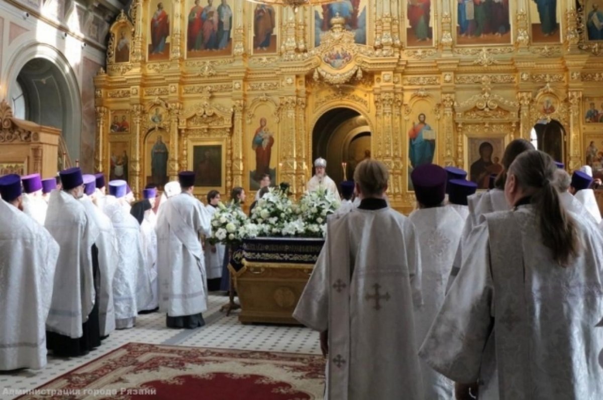    Празднование Дня рождения Рязани началось с праздничного молебна