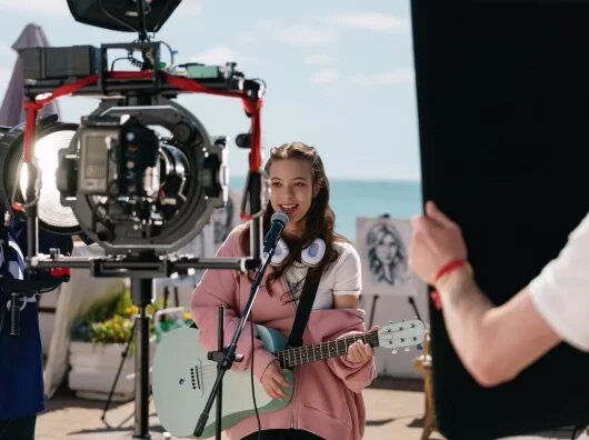    фрагмент из сериала "Плакса" // фото: пресс-служба Wink, Ростелеком