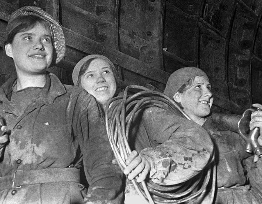 Бригада метростроевцев