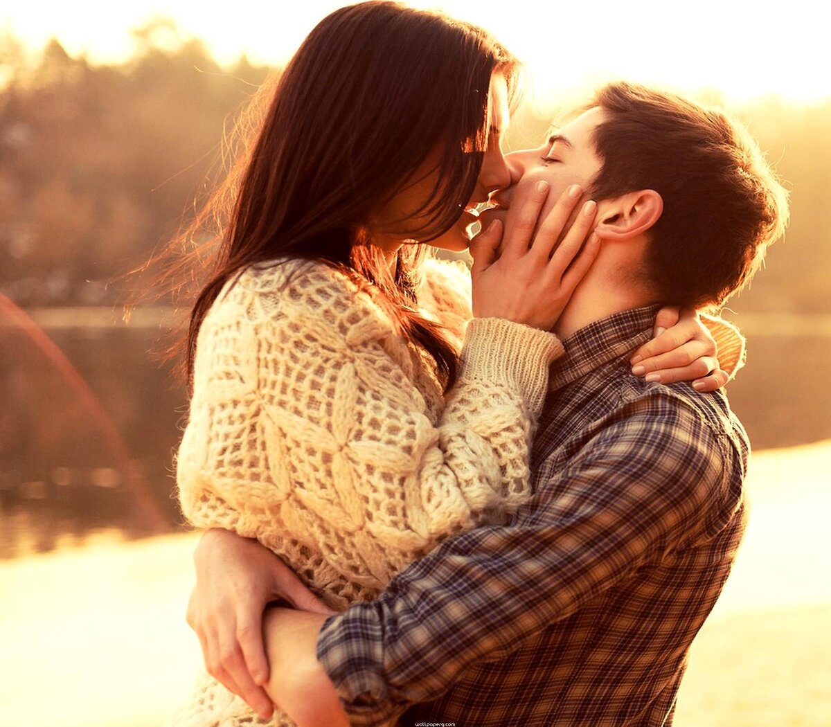 10 ошибок, которые мешают целоваться хорошо