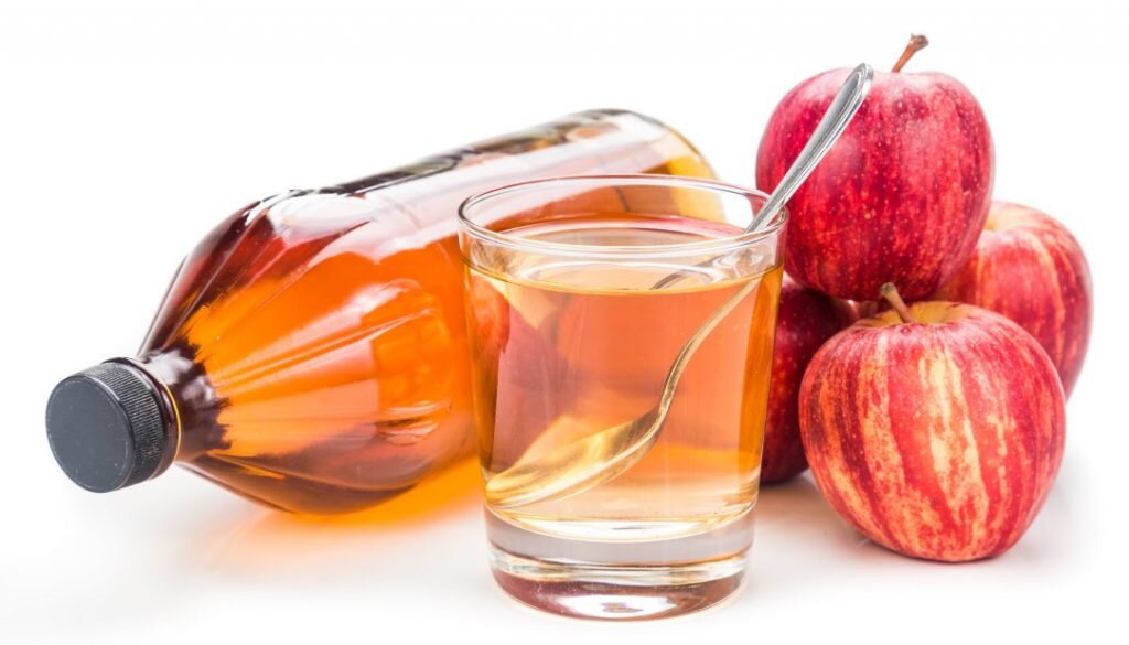 Уксус на тощак. Уксус Apple Cider Vinegar. Apple Cider. Сидр яблочный Apple. Яблочный уксус примочки.