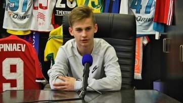 Фото: YouTubeСтажировка в «МЮ» станет вторым подобным опытом для самого перспективного российского футболиста этой возрастной категории, сообщает Чемпионат. 
