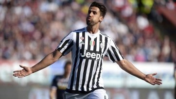 Фото: juventus.comТрансферное окно скоро закрывается, и за этот январь мы уже успели удивиться неожиданным сделкам и расстроиться настоящим трагедиям. У клубов остаётся всё меньше времени на покупку желанных игроков, тем более что дороже становятся не только продукты в магазинах, но и футболисты. К счастью, заломить нереалистичный ценник получается не всегда.
