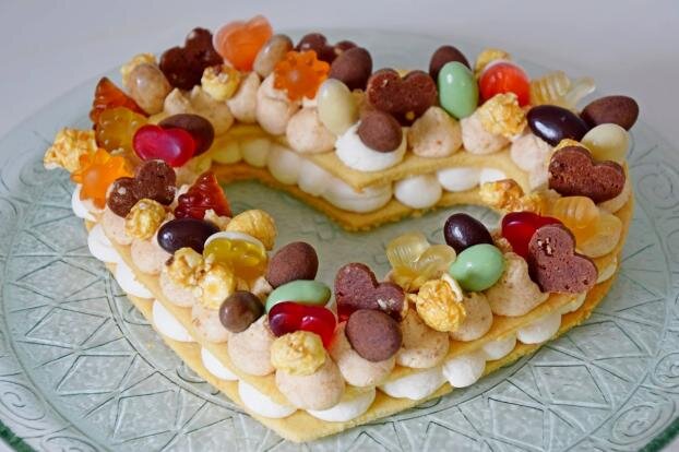 https://www.750g.com/un-number-cake-revisite-en-heart-cake-203643.htm