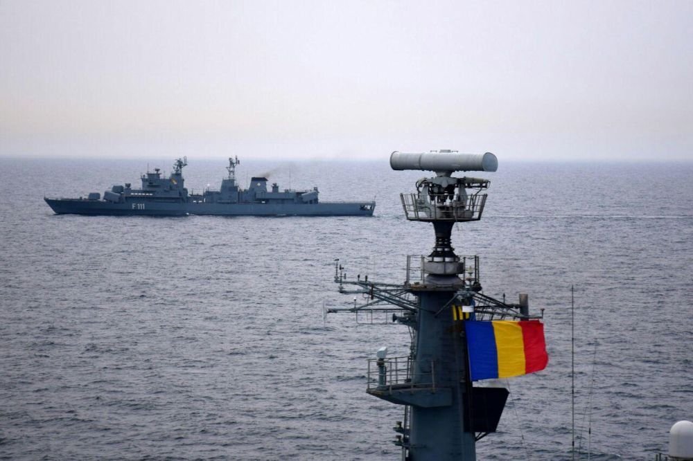 Флагман ВМС Румынии фрегат F111 "MARASESTI" на учениях "Sea shield – 2019". Фото: mc.nato.int. 