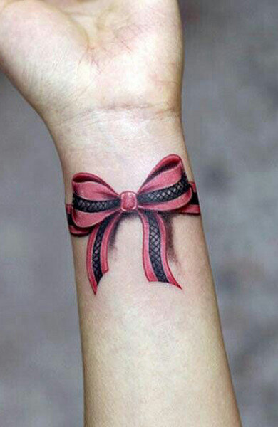 [120 Фото] Татуировки в виде Красного Бантика