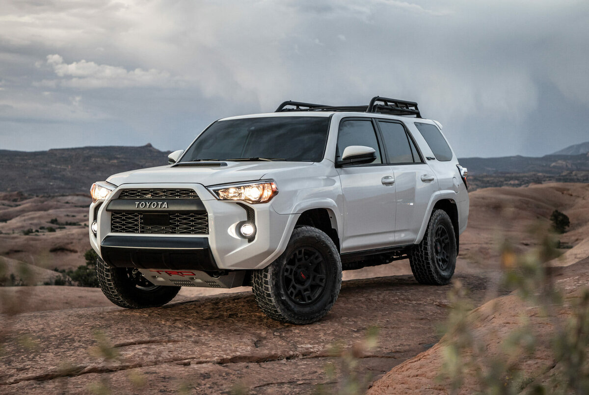 Тойота 4runner 2016