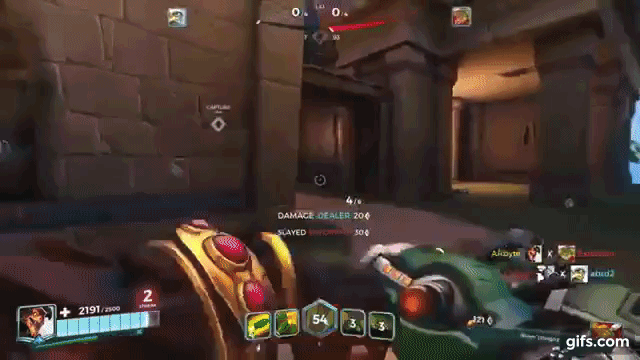 Как можно заметить тут у персонажей уже есть ультимейт