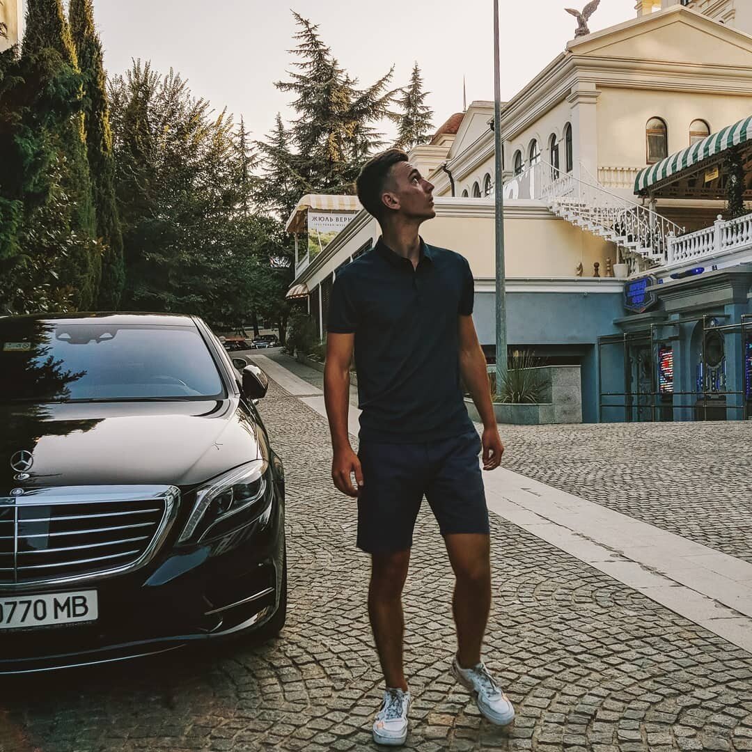 ТЫ ли это? или не ты? а кто ты на самом деле?