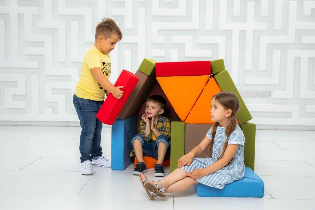 В галерее строения, собранные из Магматик