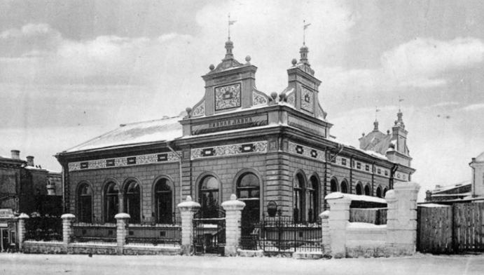 Старое здание пивного магазина