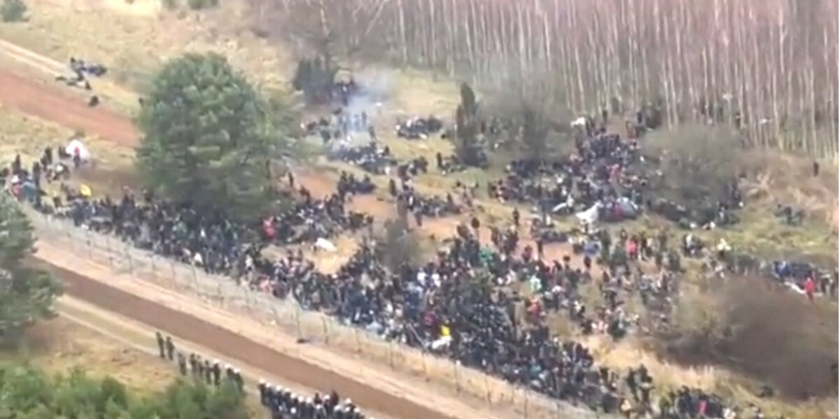 На границе с Польшей в Белоруссии. мигранты.  фото: картинки  яндекса. 