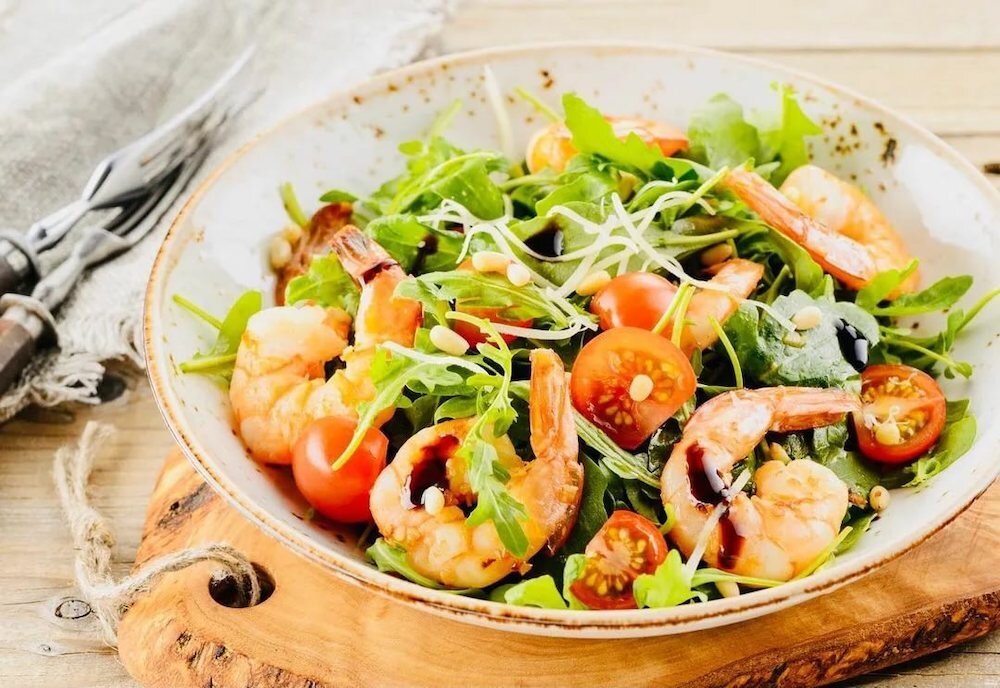 Овощной салат с креветками и киноа, пошаговый рецепт на ккал, фото, ингредиенты - Елена