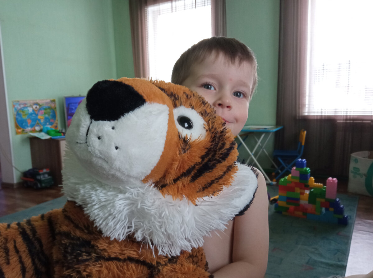 Вадя с тигром