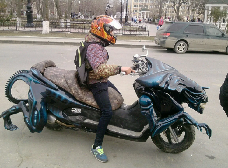 Смешной байкер