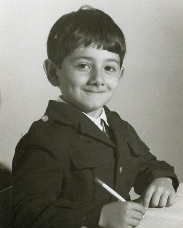 Михаил Галустян