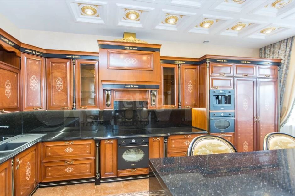    Барнхаус и квартира с водопадом: пять необычных предложений на рынке жилья в Сургуте