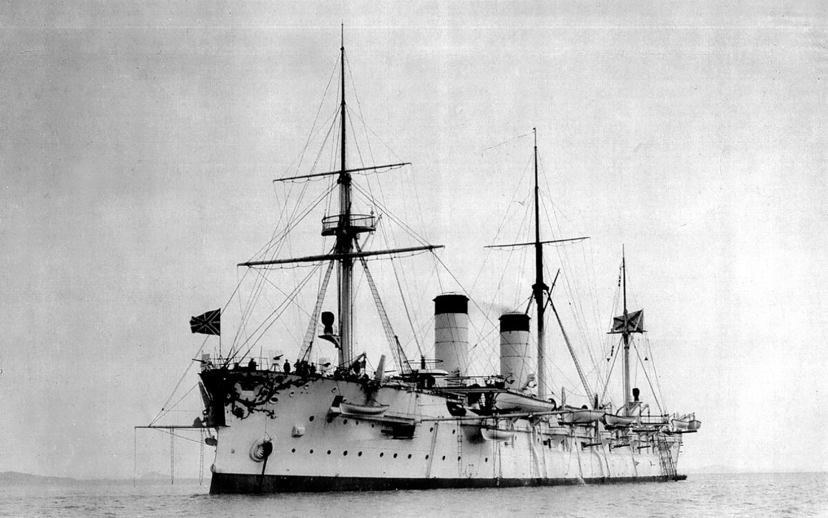 Крейсер "Рюрик". Источник фото: http://korabley.net/news/bronenosnyj_krejser_rjurik/2013-02-19-1382
