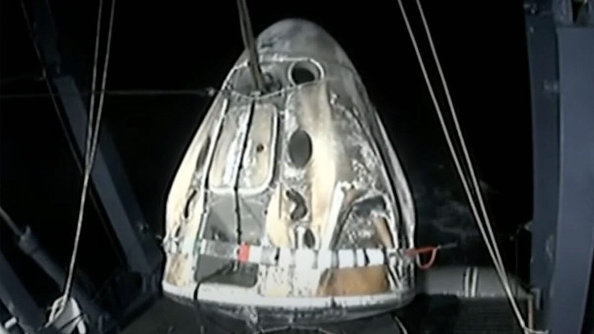    Фото: NASA Август Макаров