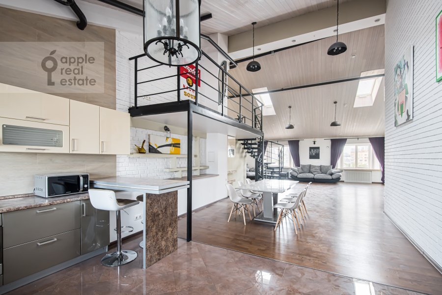 Фото из архива Apple Real Estate