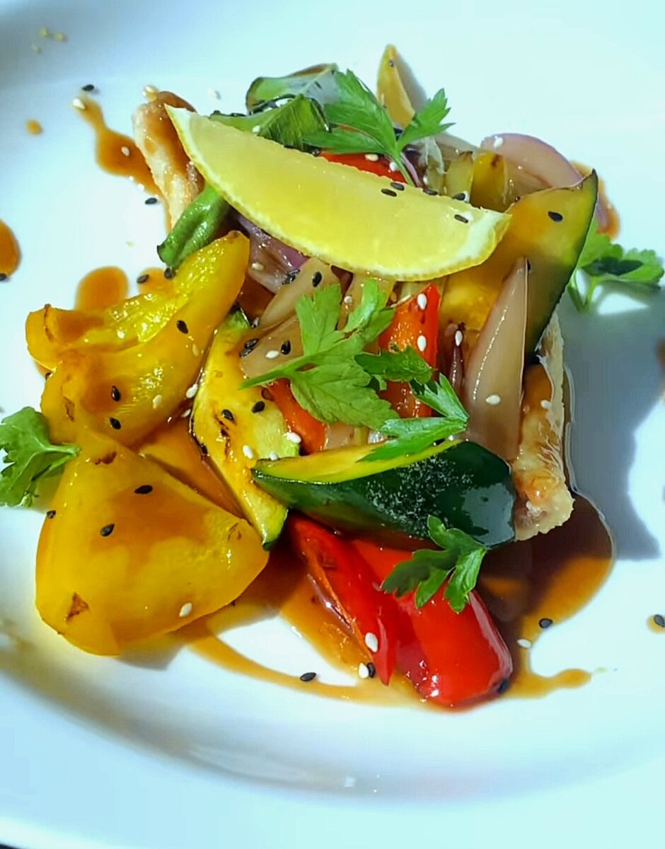 Блюда из морского окуня с овощами — рецепты с пошаговыми фото и видео