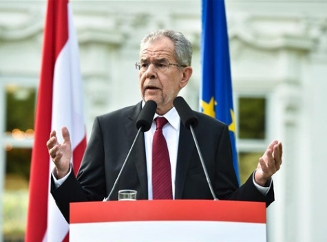 В минувшую пятницу, 20 апреля, в честь празднования 70-летия со дня основания государства Израиль (14 мая 1948 года) в Вене во Дворце Лихтенштейнов на Фюрстенгассе состоялся праздничный прием, на котором федеральный президент Австрии Александр Ван дер Беллен поздравил собравшихся и всех граждан Израиля с этим «феноменальным событием за последние 70 лет».