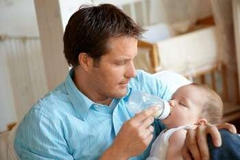 О том, чтобы дополнительно принимать витамины, своевременно проходить все медицинские обследования, поддерживать ресурсность собственного организма, и говорить не приходится. Этот образ жизни удобен, комфортен, но совершенно неприемлем в случае, если мужчина берет на себя ответственность за планирование будущей беременности супруги.